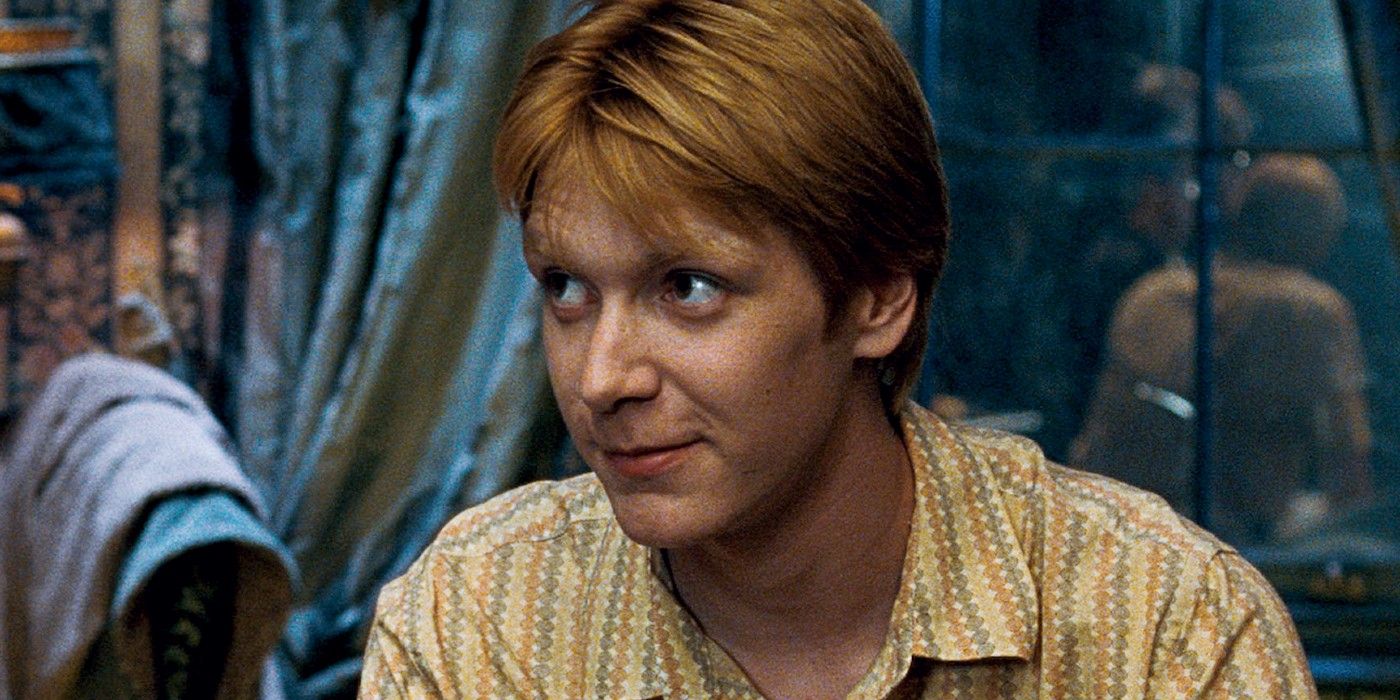 Fred Weasley talking with his friends in Harry Potter.