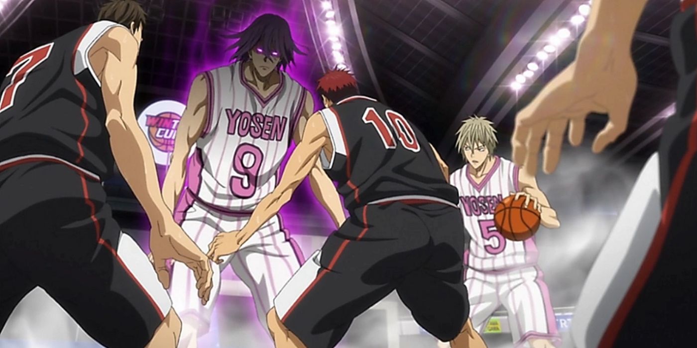 Murisakibara looms over Seirin Kuroko's Basketball