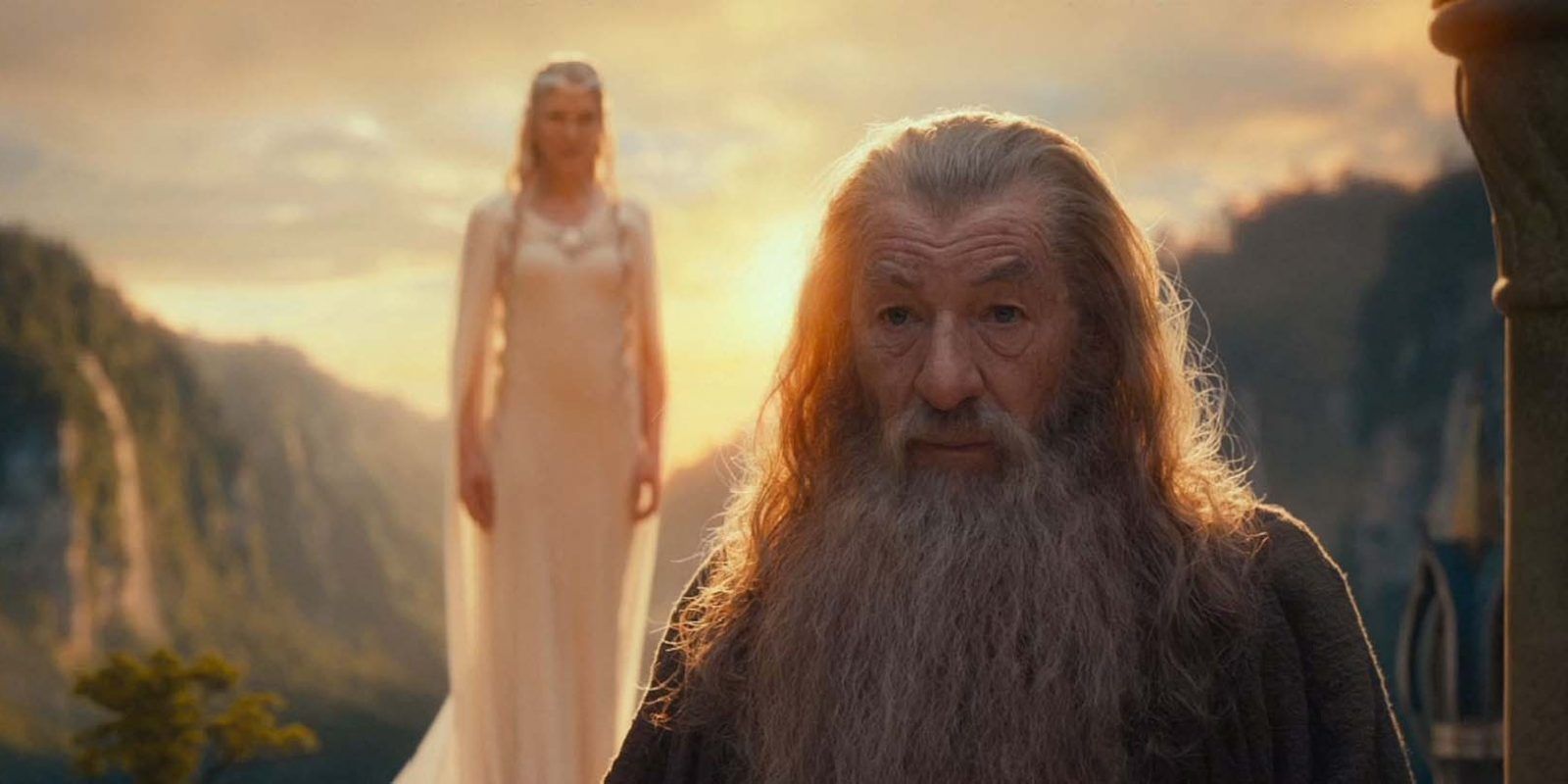 Gandalf (Ian McKellan) and Galadriel (Cate Blanchett) in The Hobbit