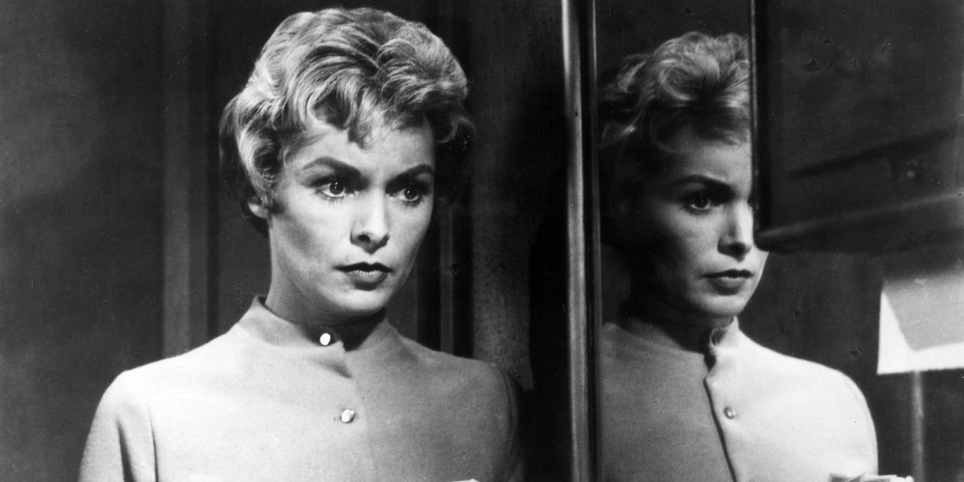janet-leigh in mirror in Psycho - Alfred Hitchcock