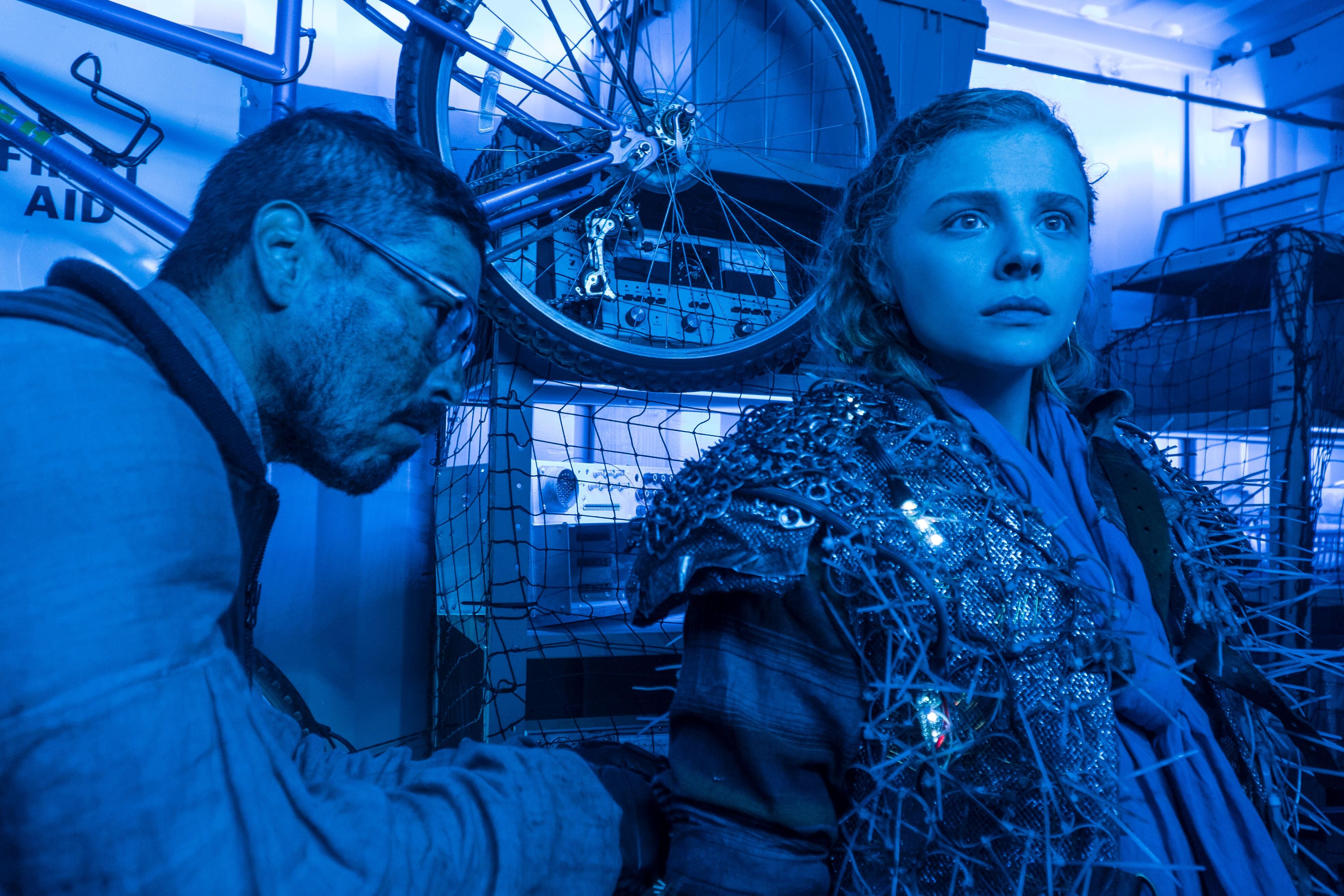 Hulu Picks Up Chloë Grace Moretz Sci-Fi Thriller 'Mother/Android