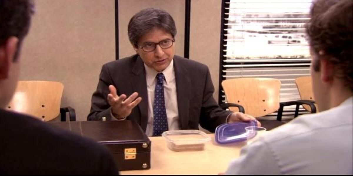 Ray Romano guest stars in The Office