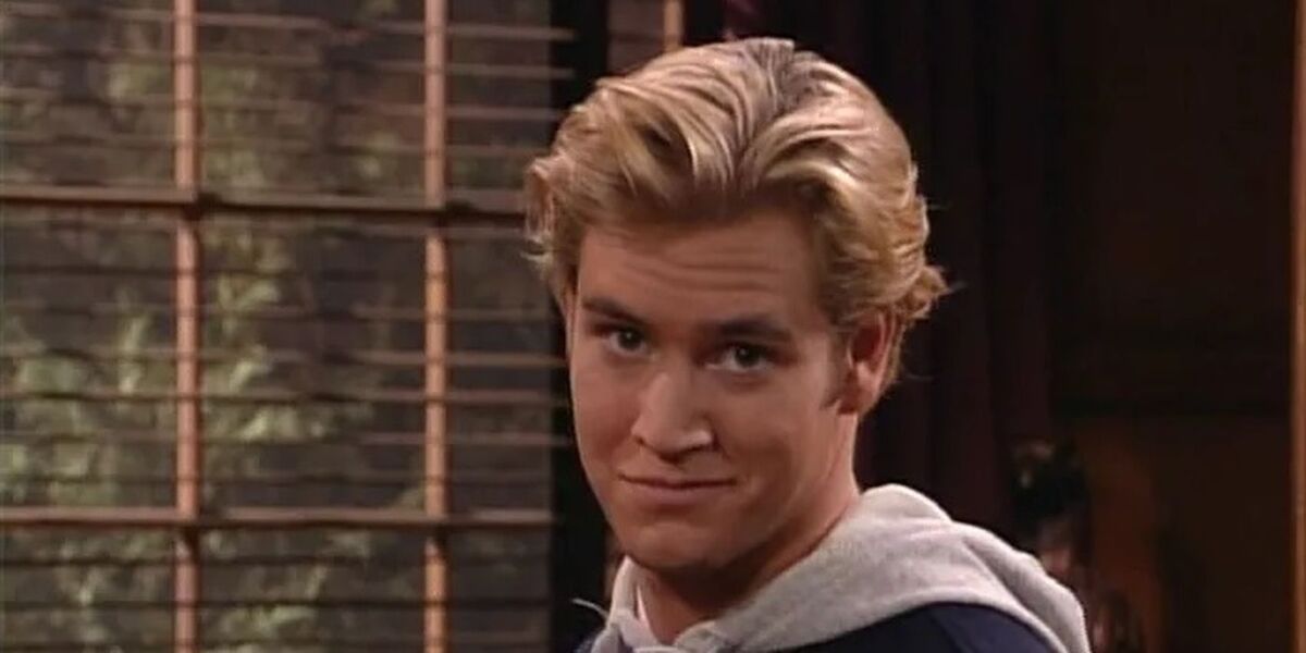Zack Morris on Saved by the Bell smirking