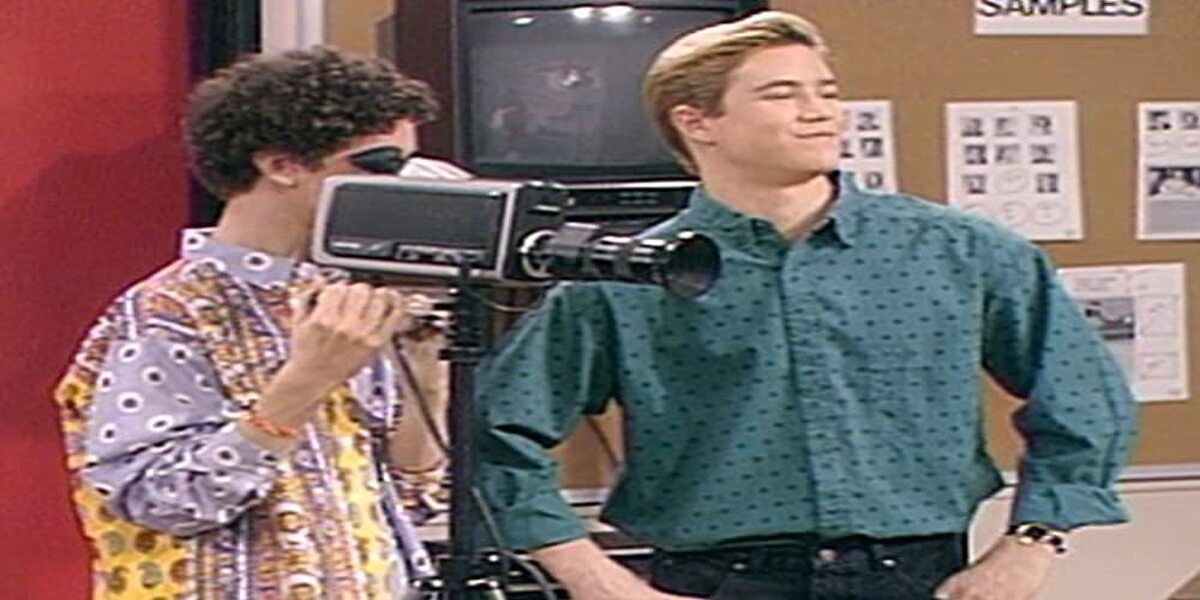 Zack Morris and Screech film video yearbook on Saved by the Bell