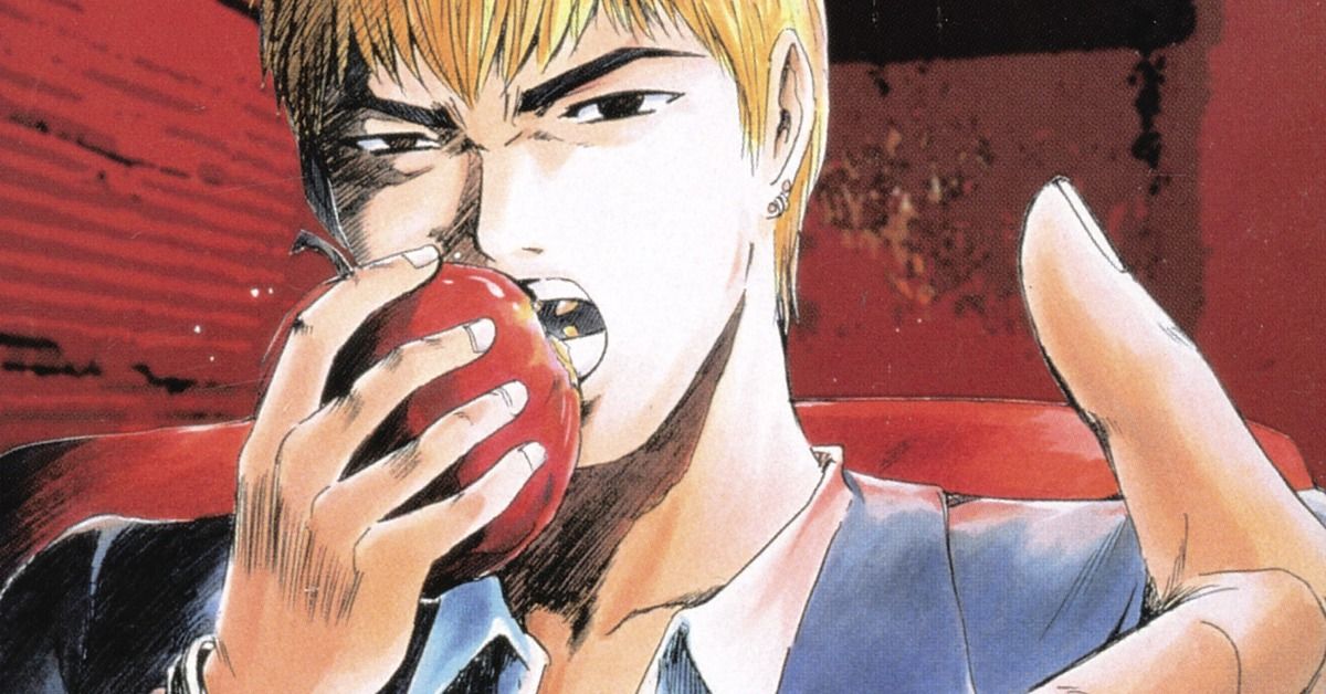 Onizuka eats an apple in Great Teacher Onizuka's manga.