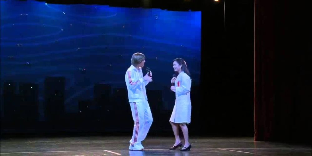 Troy และ Gabriela ร้องเพลง 'Breaking Free' จาก High School Musical 