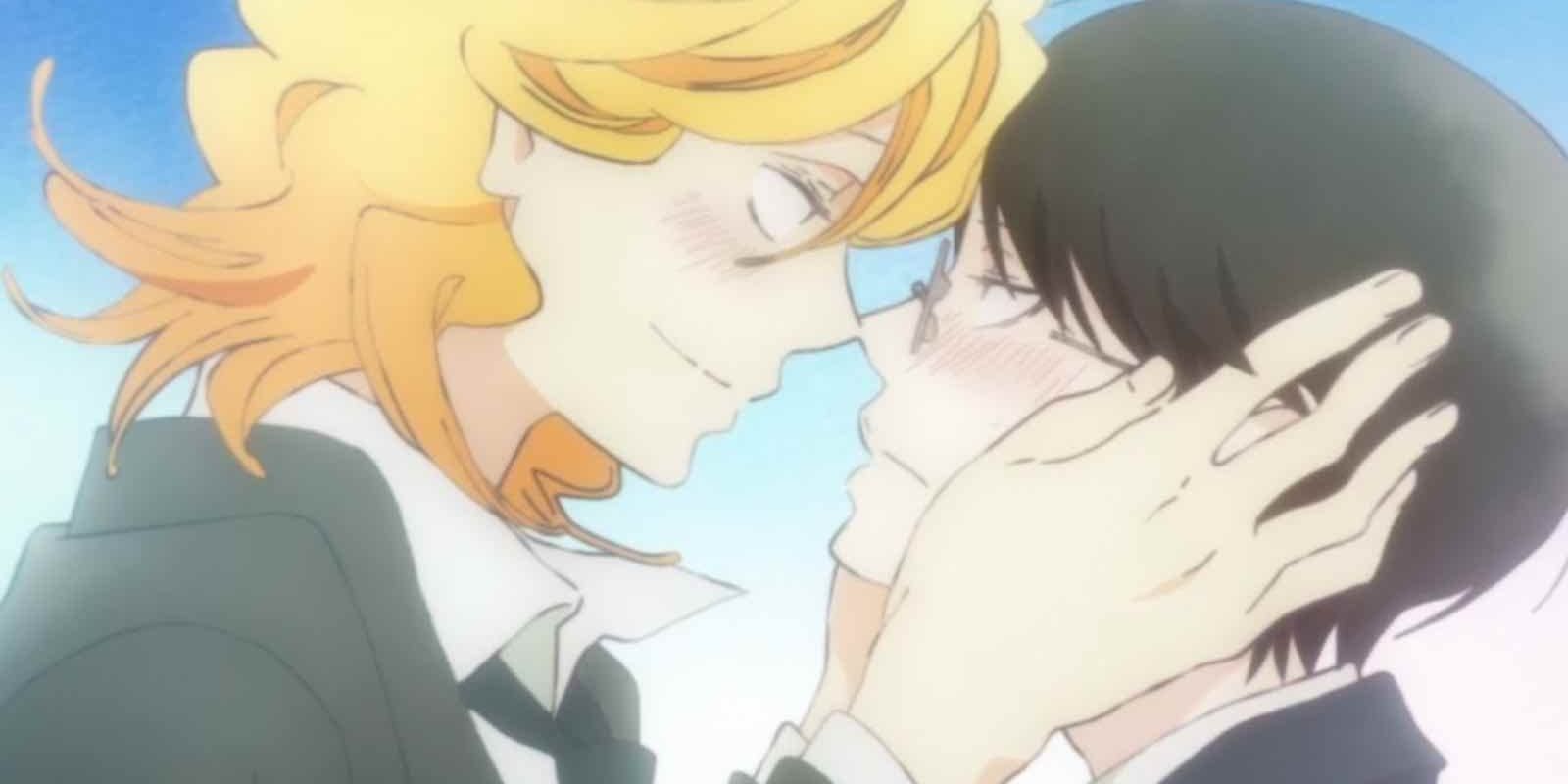 Hikaru Kusakabe cupping a blushing Rihito Saijou's face with his hands and smiling as their noses touch in Doukyuusei: Classmates