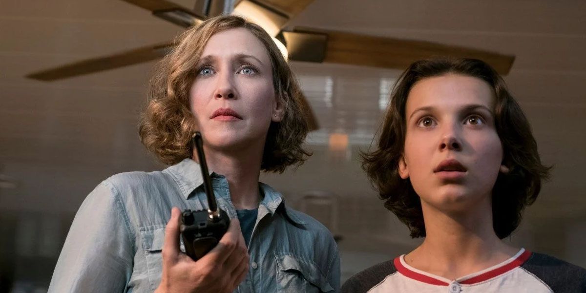 Emma Russell stands with her daughter Madison in Godzilla: King Of The Monsters