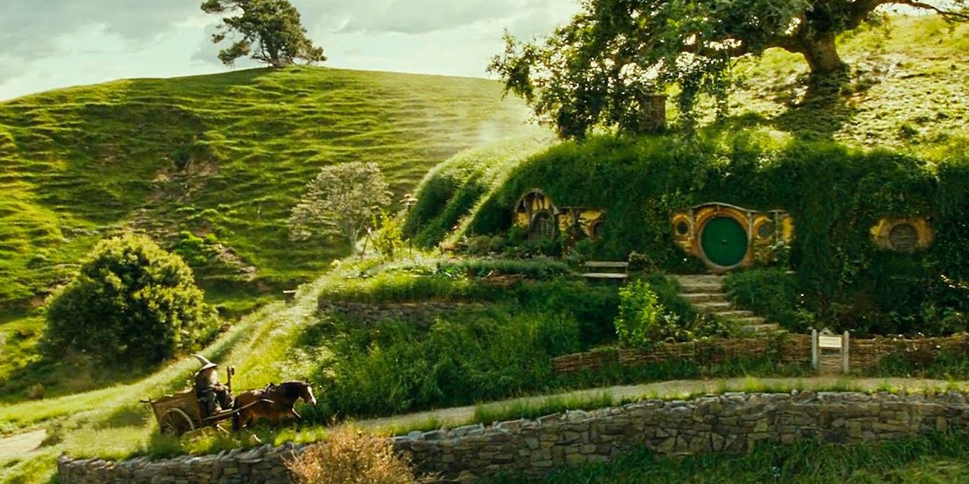 Gandalf arriving on the Shire in Lord of the Rings.