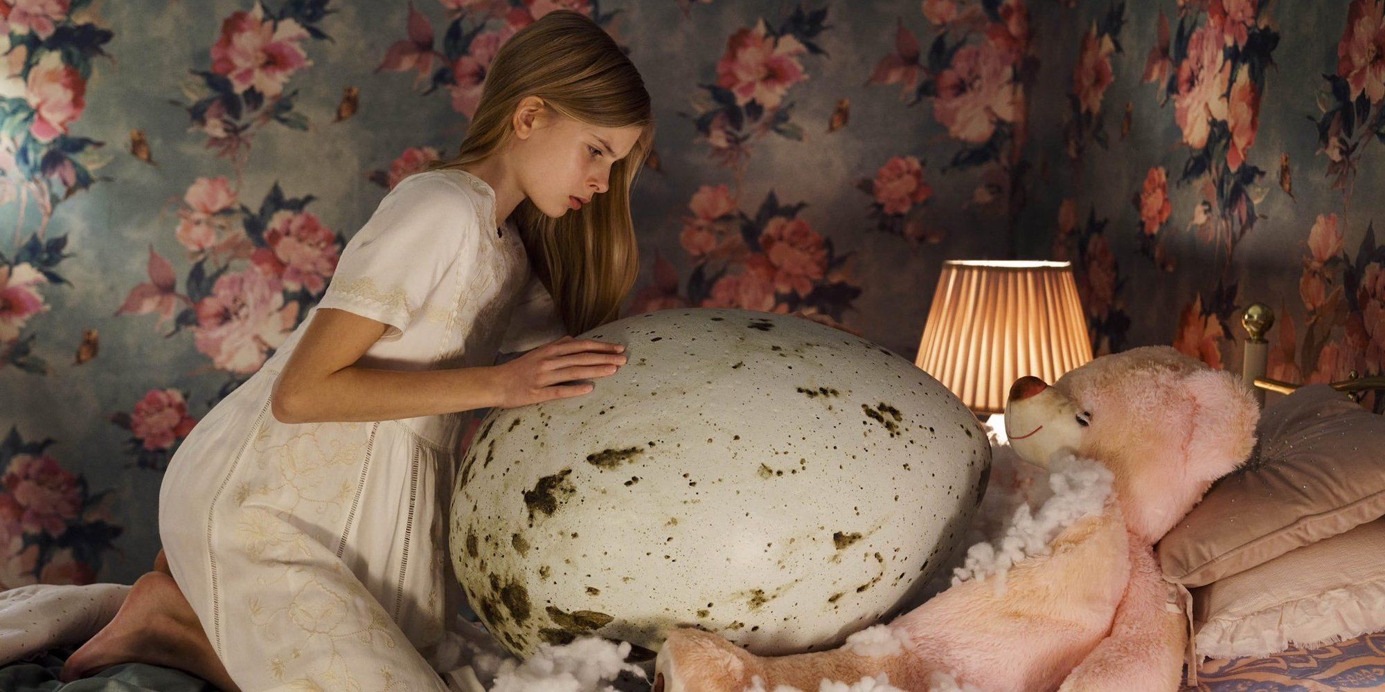 Tinja tends to her giant egg in Hatching