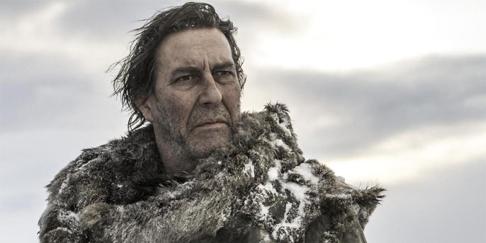 Mance Rayder (Ciaran Hinds) from Game of Thrones stares at something offscreen.