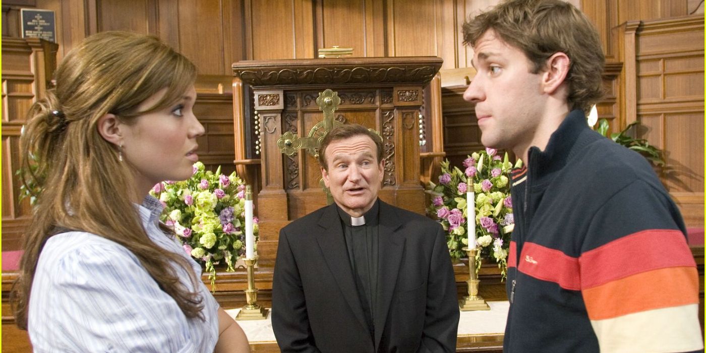 Robin Williams, John Krasinski, and Mandy Moore in a big scene from the film License to Wed.