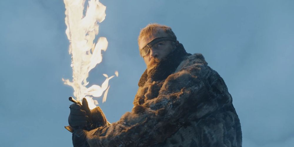 Beric Dondarrion with his flaming sword in Game of Thrones