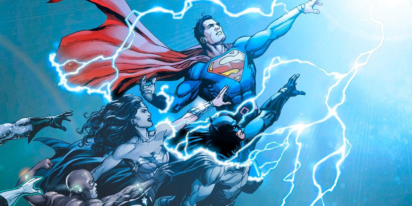 Superman, Wonder Woman, Batman y Flash toman la mano del Dr. Manhattan