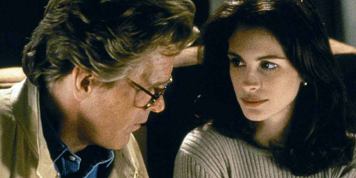 Nick Nolte and Julia Roberts in I Love Trouble