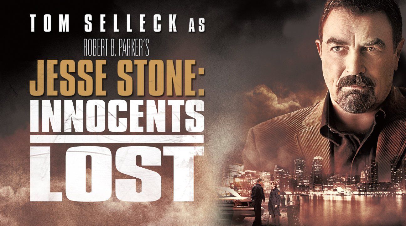 Tom Selleck atrás de uma cidade em um pôster de Jesse Stone: Innocents Lost