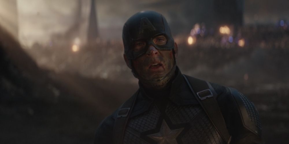 Steve Rogers Captain America prepares to fight Thanos's army in Avengers: Endgame