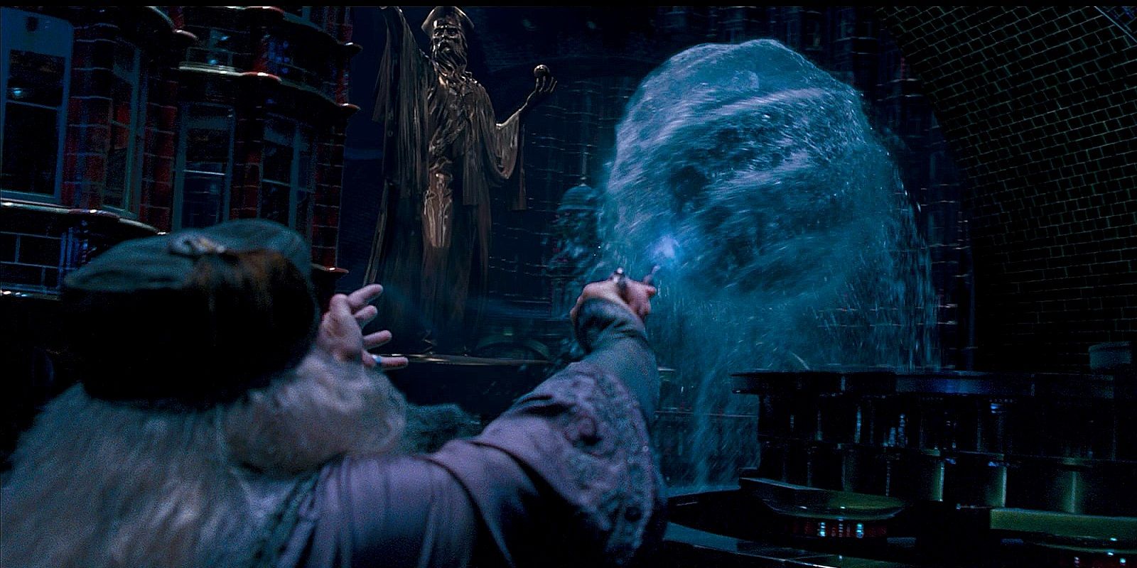 Dumbledore battles Voldemort and uses a water manipulation spell in Harry Potter