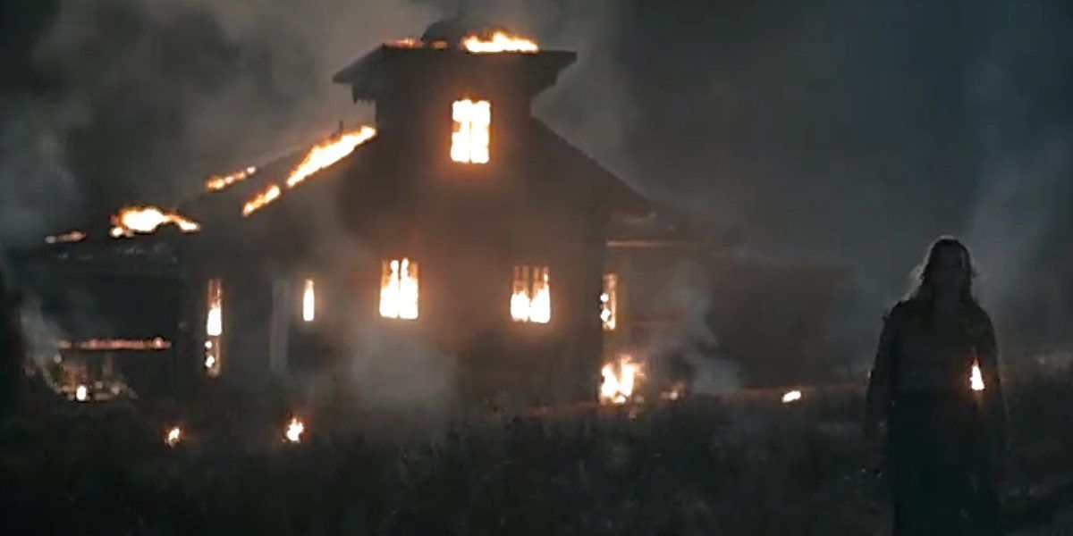villanelle burns her family home