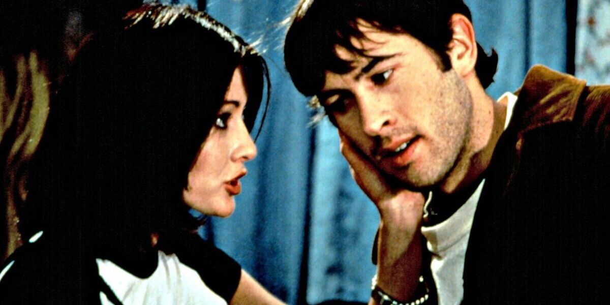 Shannen Doherty and Jason Lee in Mallrats