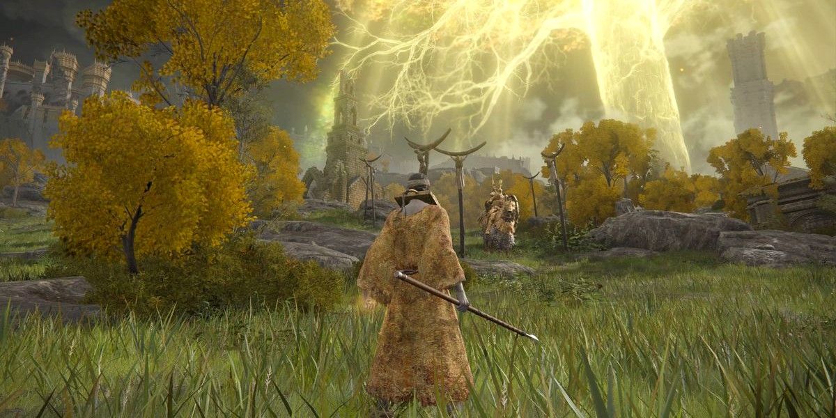 Screenshot depicting Elden Ring gameplay, featuring a Tarnished, Tree Sentinel and the Erdtree.