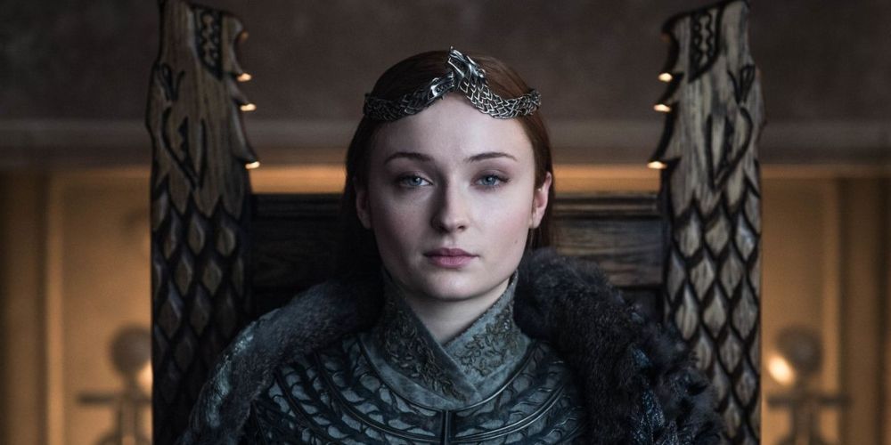 Sansa Stark being crowned as Queen in the North Game of Thrones.