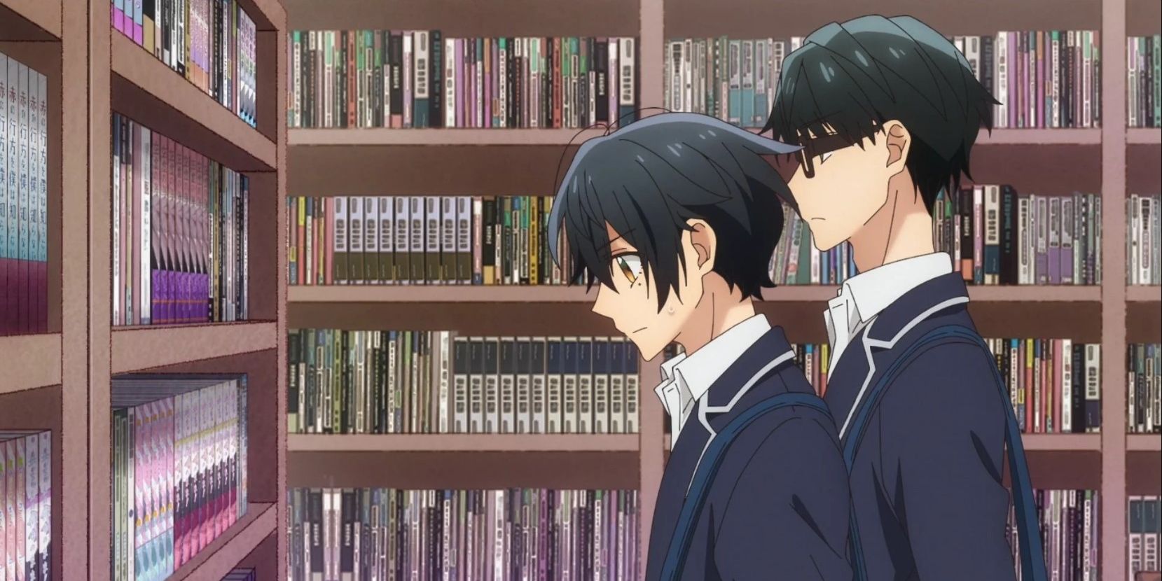 Miyano and Kurekawa look at manga on store bookshelves