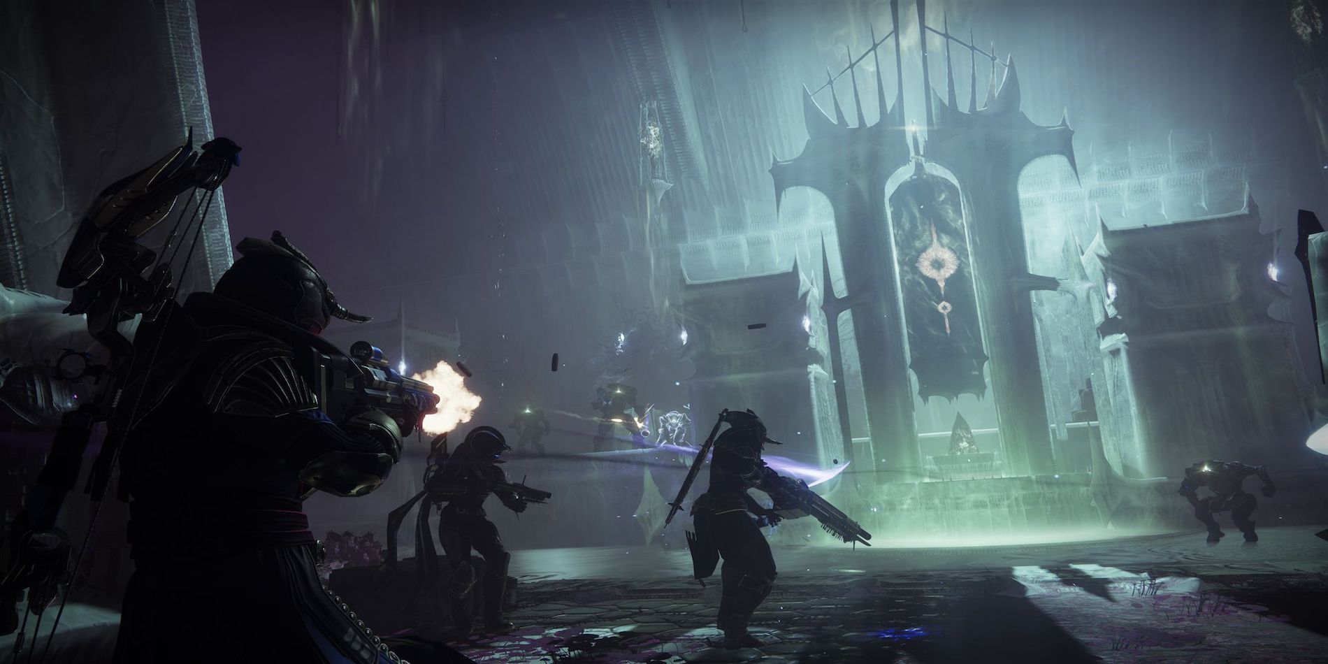 Destiny 2: A full squad of guardians running in the Season of the Risen