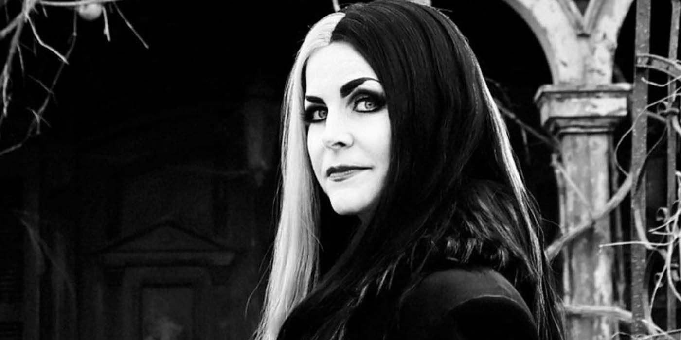 Sheri Moon Zombie Lily Munster The Munsters