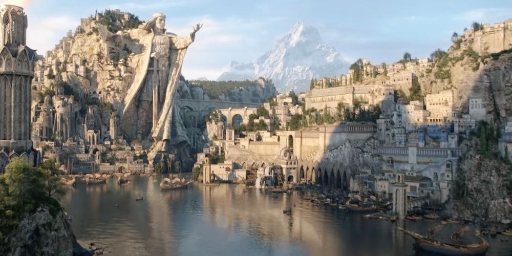 An image of the city, Numenor, from Rings of Power