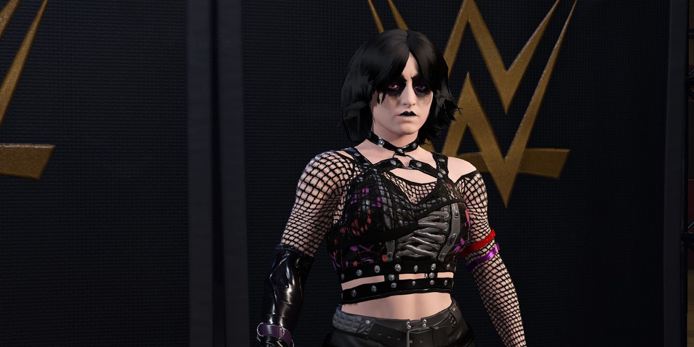 Um lutador personalizado vestido de couro com sombra escura em WWE 2K22