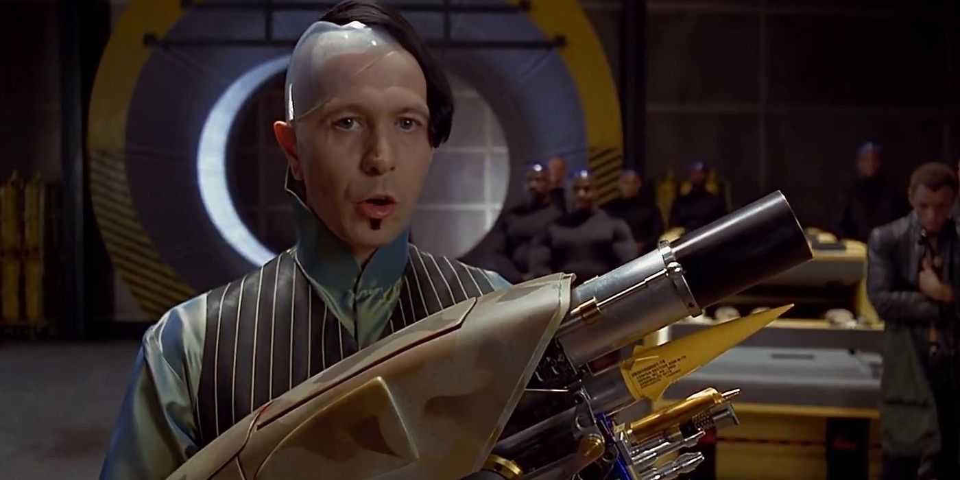 Zorg pitches his newest gun in The Fifth Element.