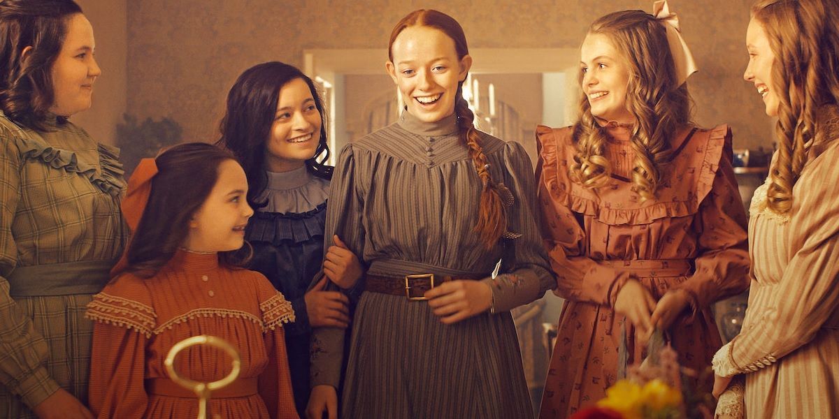 Anne and friends from anne with an e on netflix