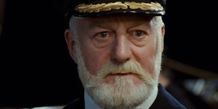 Bernard-Hill-as-Captain-Smith-in-Titanic