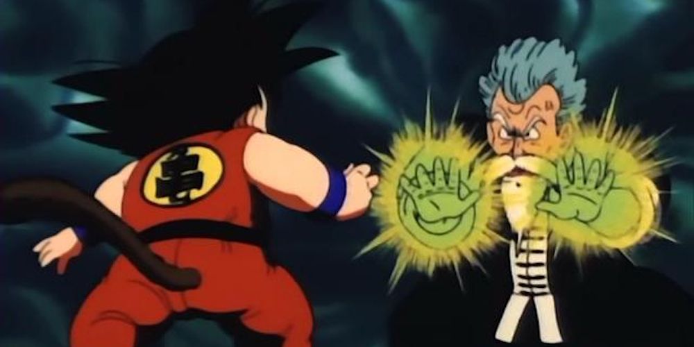 Mestre Roshi usa seu Thunder Shock Surprise contra Goku em Dragon Ball