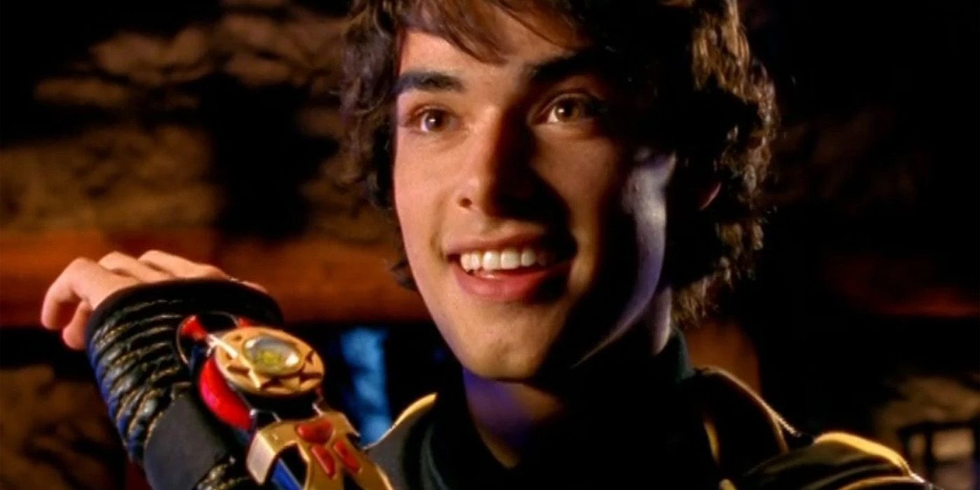 Dustin Brooks from Power Rangers Ninja Storm showing his morpher