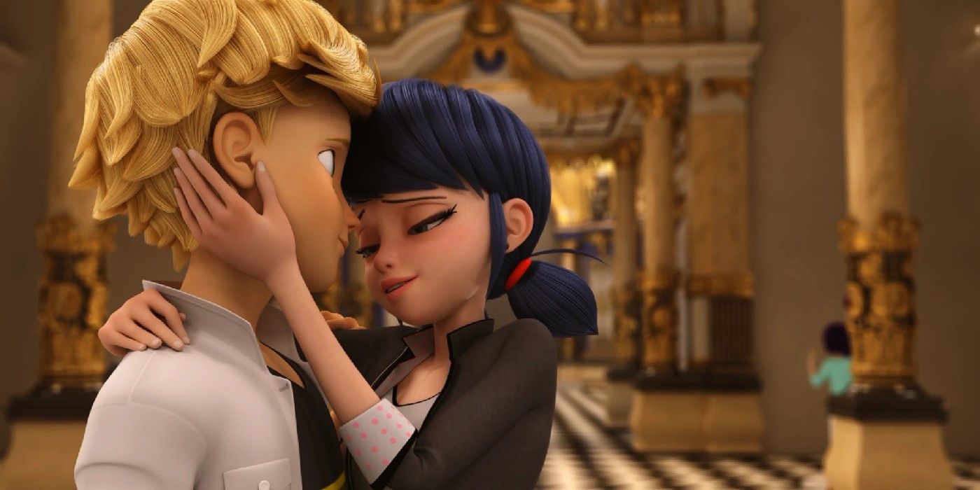 10-times-marinette-s-stalking-was-creepy-in-miraculous-ladybug