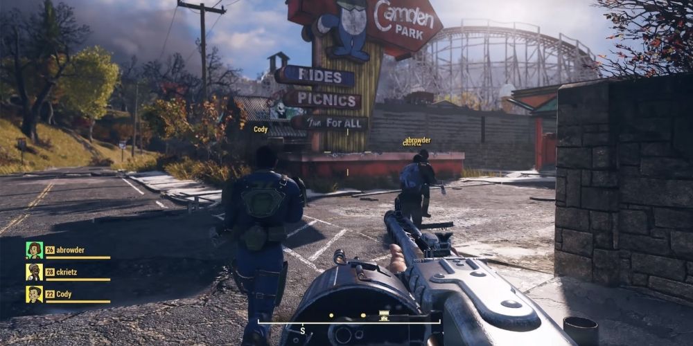 Three players working together in Fallout 76 game