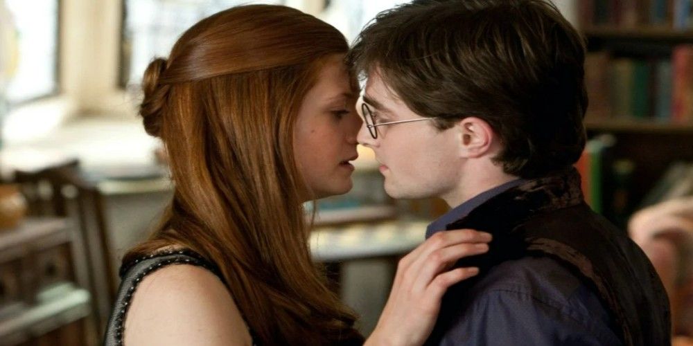 Harry and Ginny kiss in Deathly Hallows Part 1