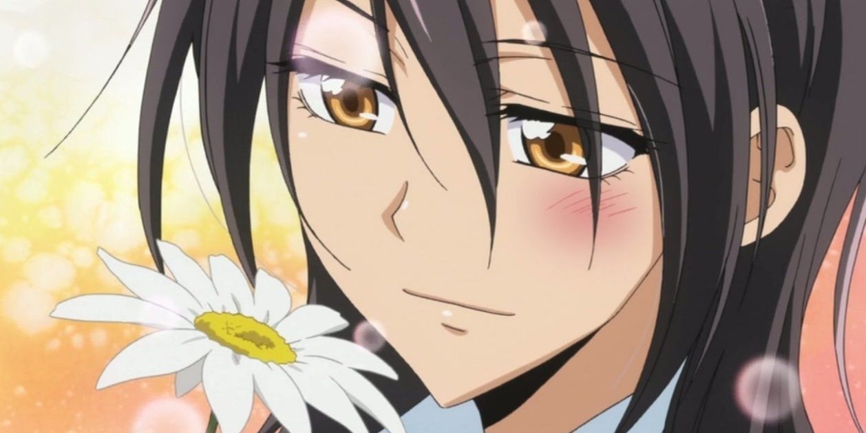 Misaki Ayuzawa blushing at a flower in Maid Sama!