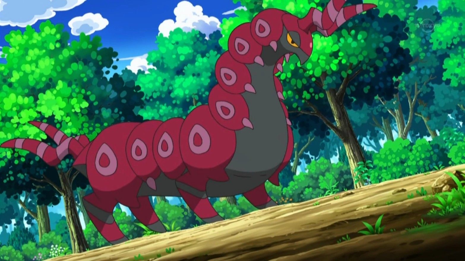 El Pokémon Scolipede en un bosque en la serie de anime.