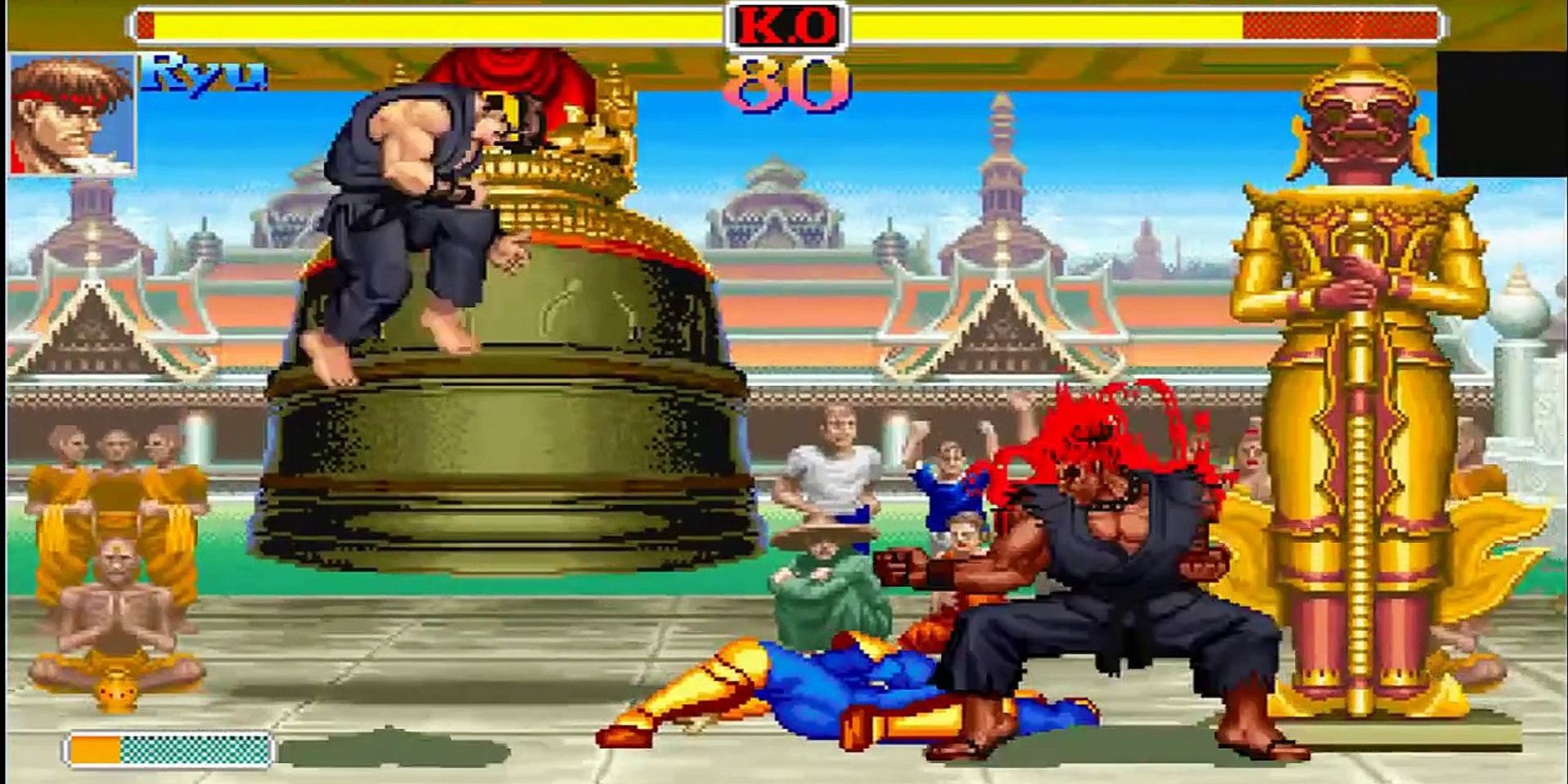 Ryu fights the secret boss Akuma in Super Street Fighter II Turbo with M. Bison knocked out.