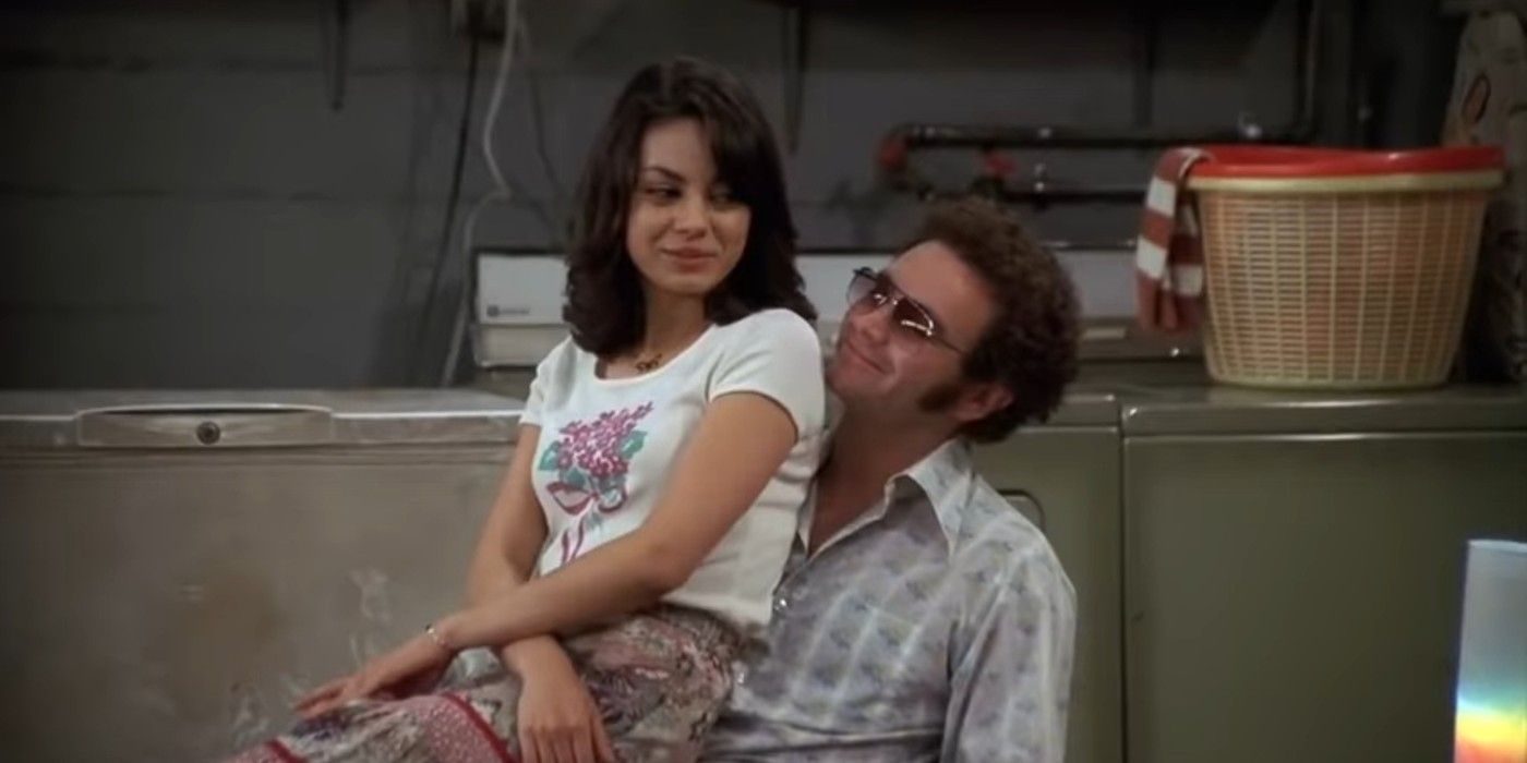  Jackie & Hyde sitting together in That '70s Show