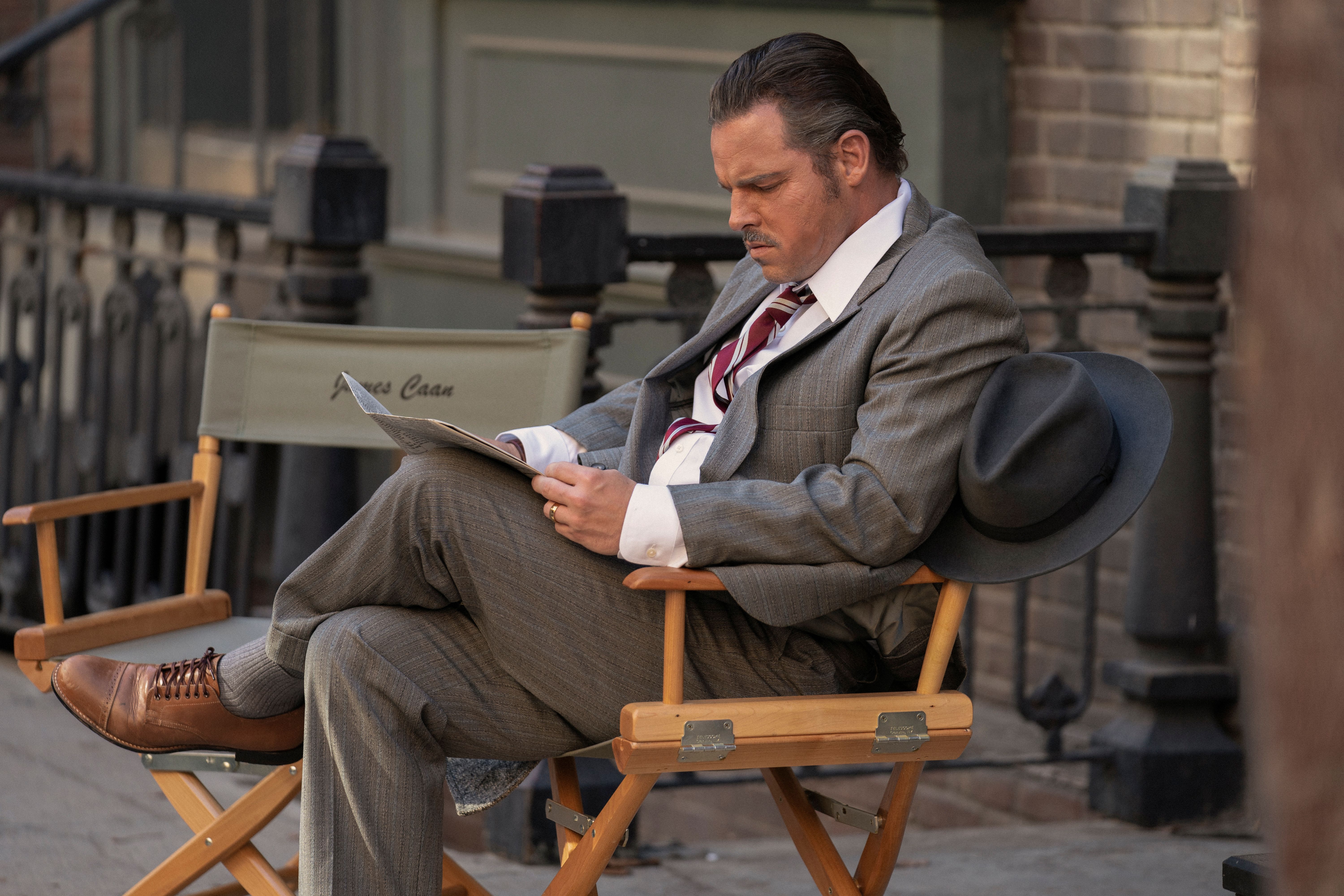 Pictured: Justin Chambers as Marlon Brando of the Paramount+ original series THE OFFER. Photo Cr: Nicole Wilder/Paramount+ ©2022 Paramount Pictures. All Rights Reserved.