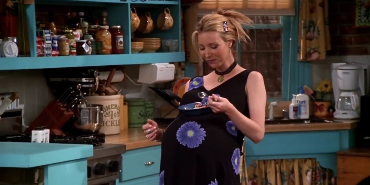 Phoebe Buffay pregnant in Friends.