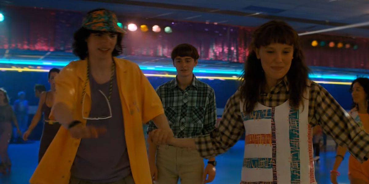 stranger things will mike eleven rollerskating