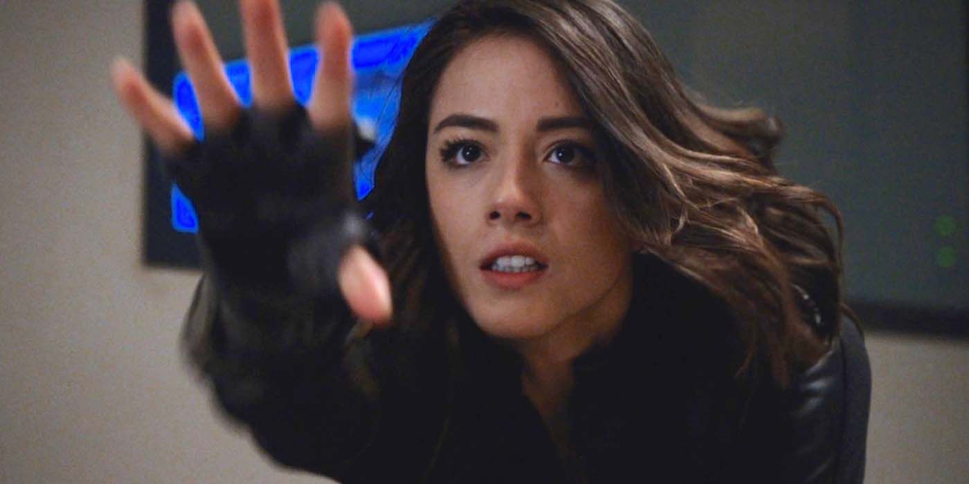 Chloe Bennet using her Inhuman powers on Agents of SHIELD