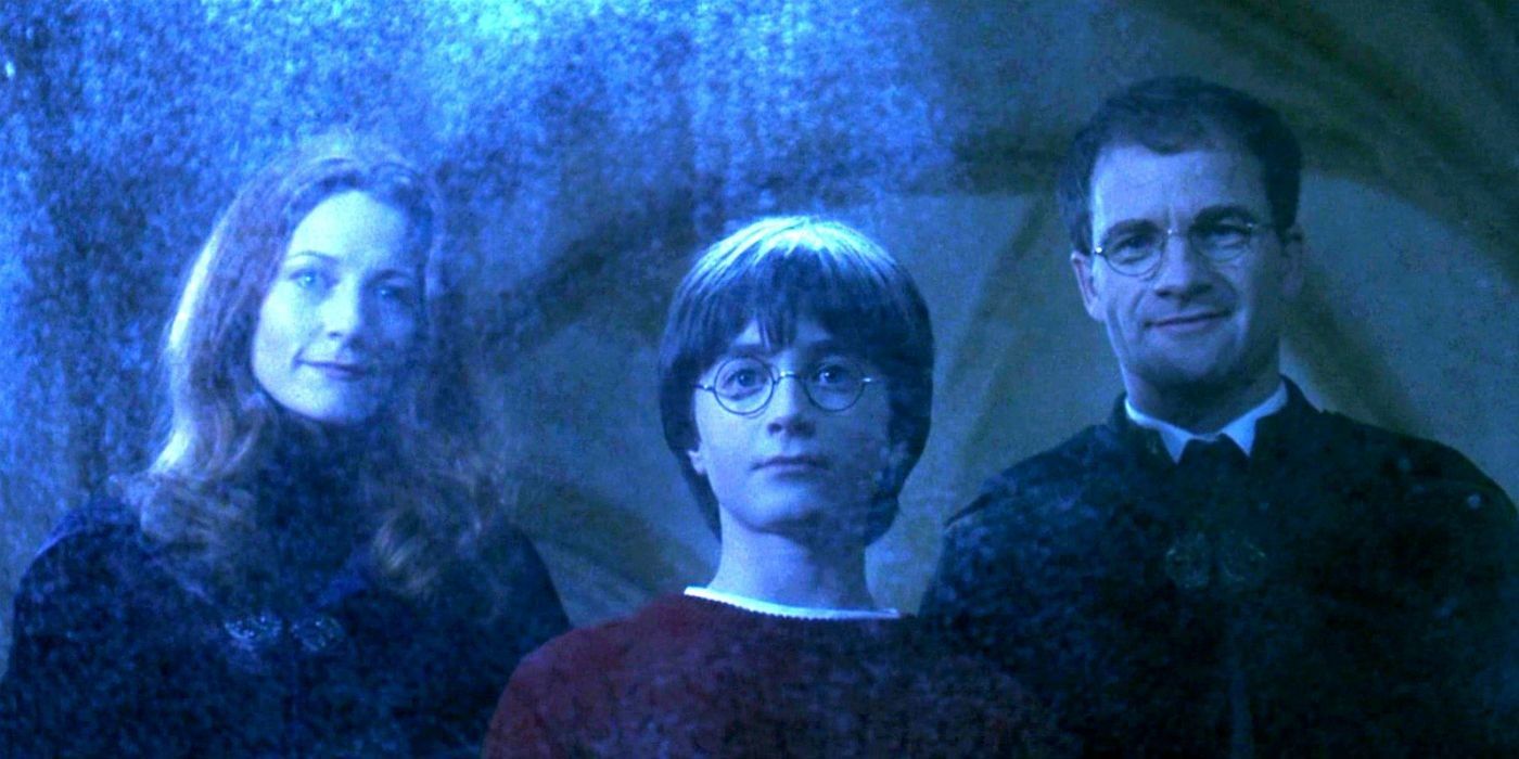 Harry Potter and his parents in the Mirror of Erised in Harry Potter.