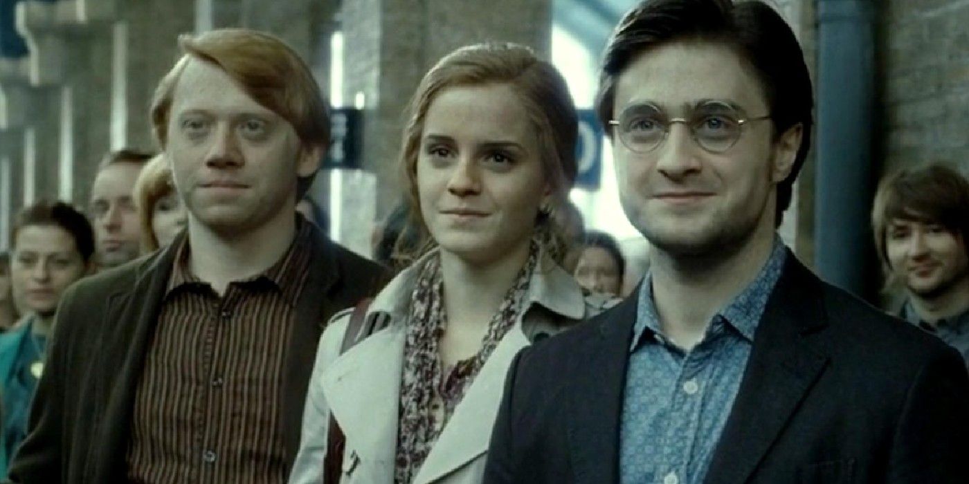 Harry Ron And Hermione Send Their Kids Off In Harry Potter And The Deathly Hallows Part 2