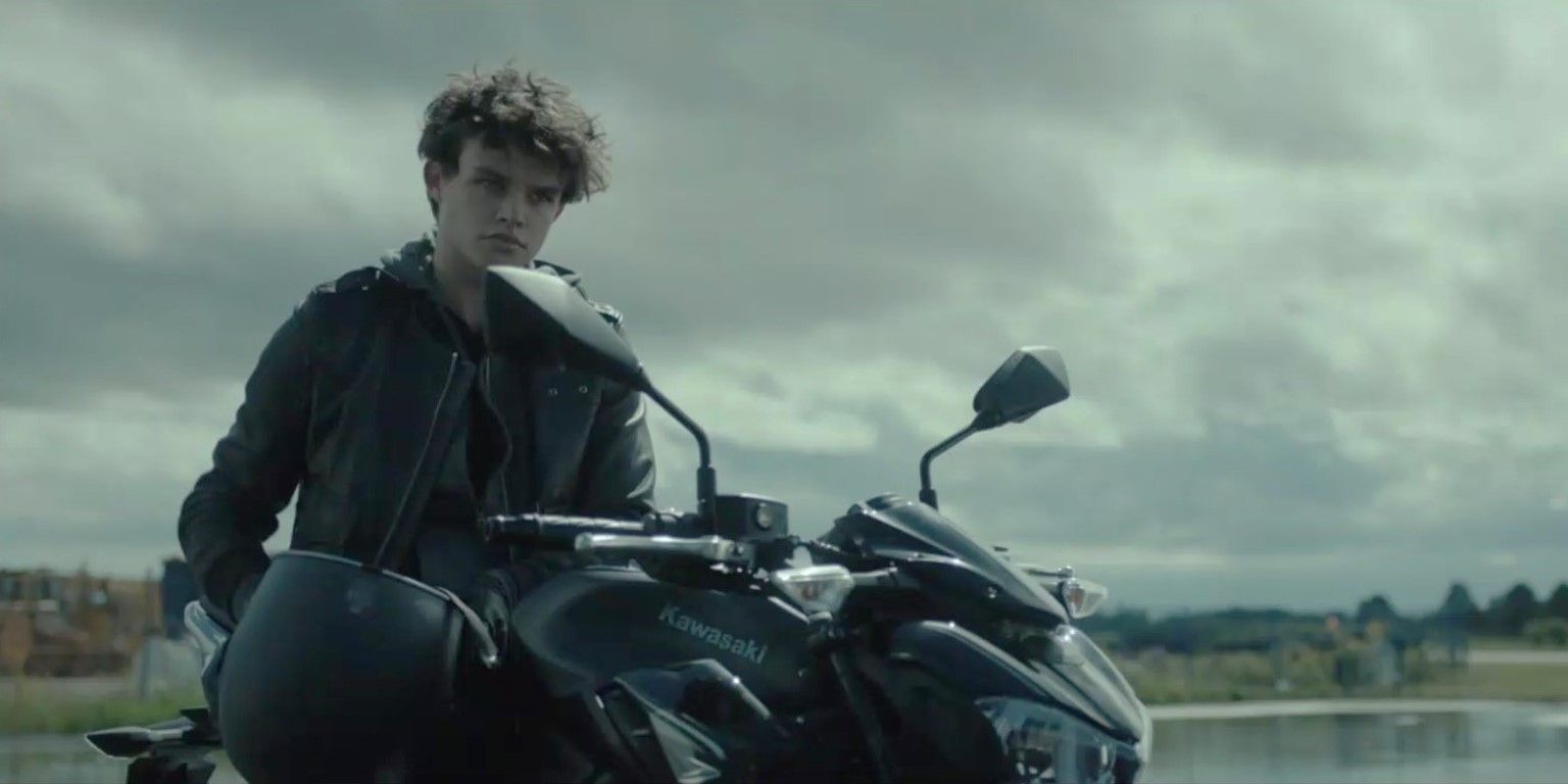 Jason Todd on a Motorcycle in Titans HBO